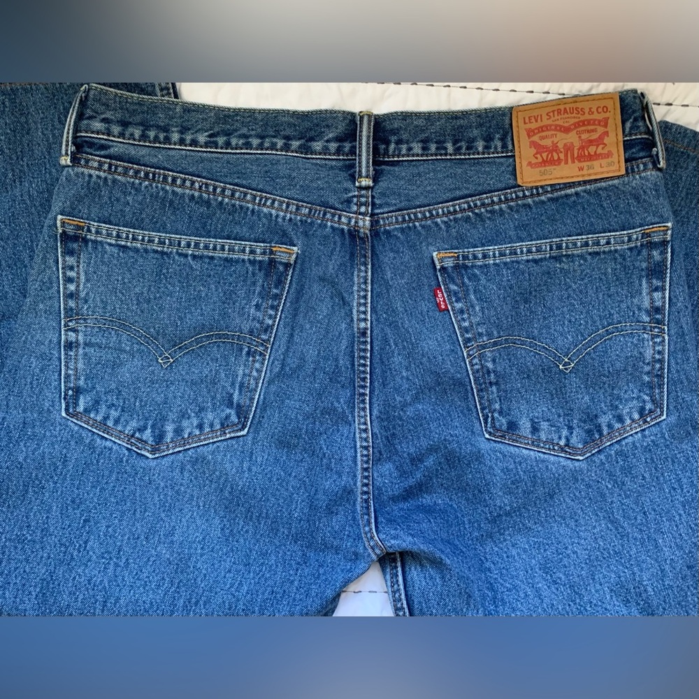 Levi’s 505 36x30(22) hemmed to 36x22 Good Condition Cropped - Picture 5 of 6